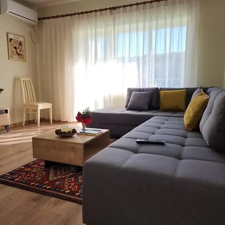 Ben's Apartment-city Center