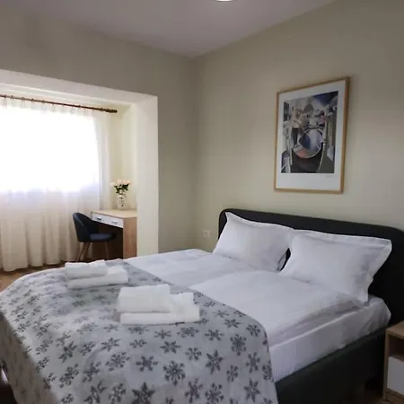 Ben's Apartment-city Center Daire *
