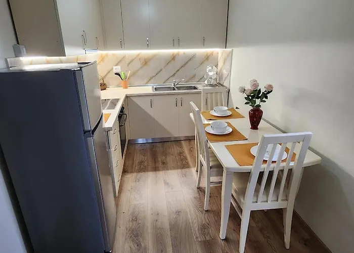 Ben's Apartment-city Center 地拉那